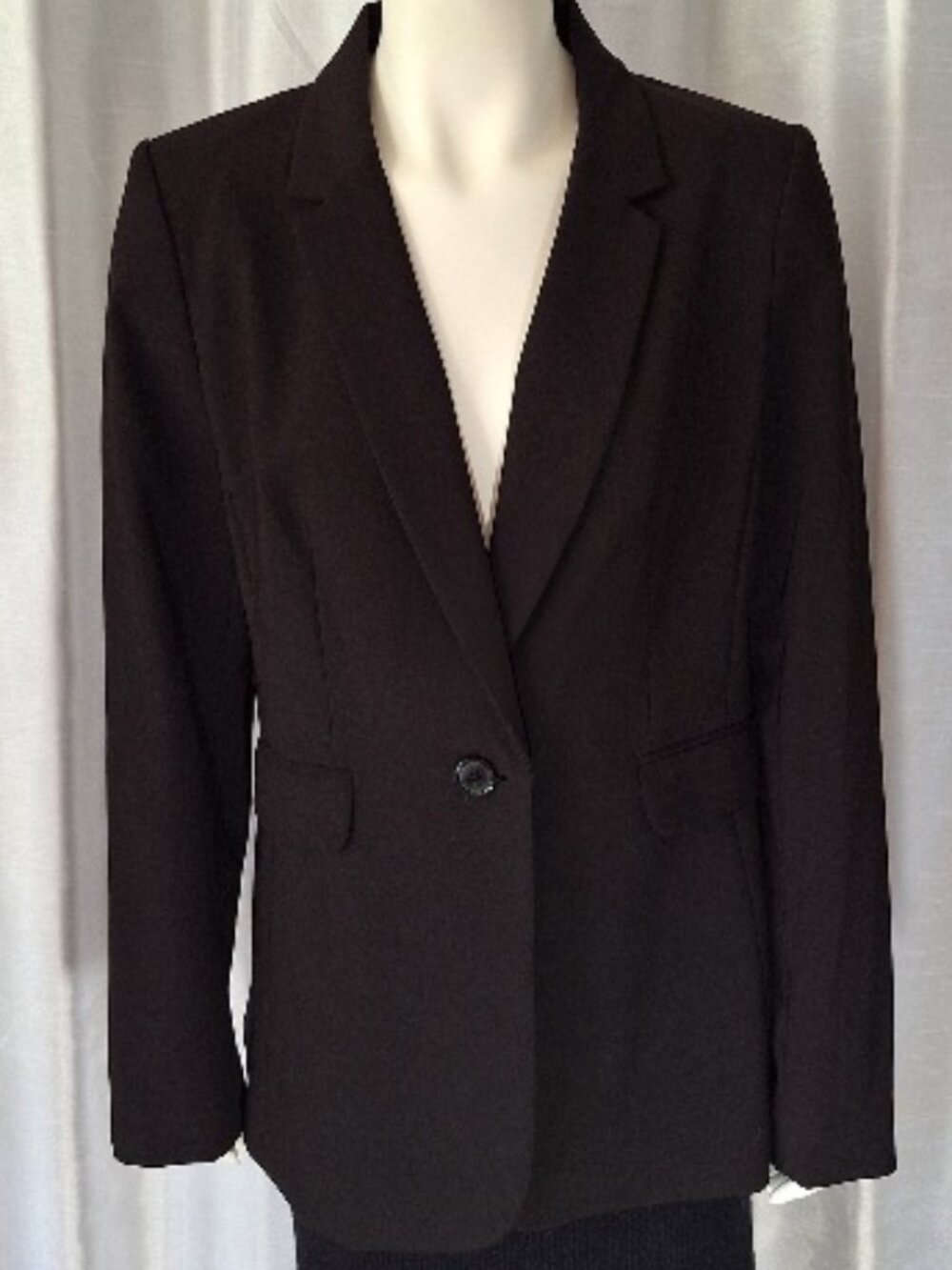 DKNY Women's NWT new black suit jacket blazer lined size 10